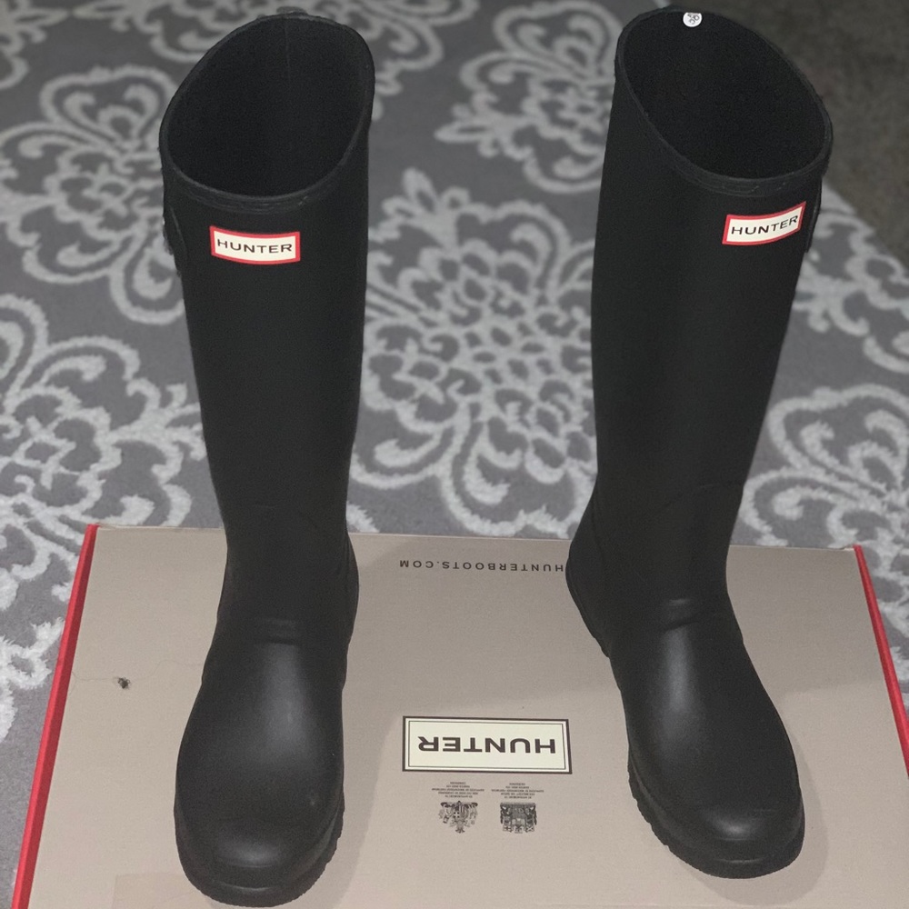 Black hunter boots size 11
